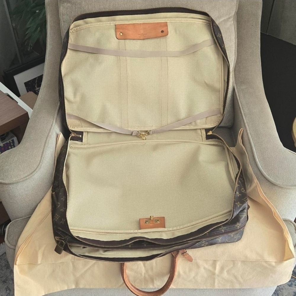 Louis Vuitton Monogram Suotcase/Travel Bag - Picture 2 of 8